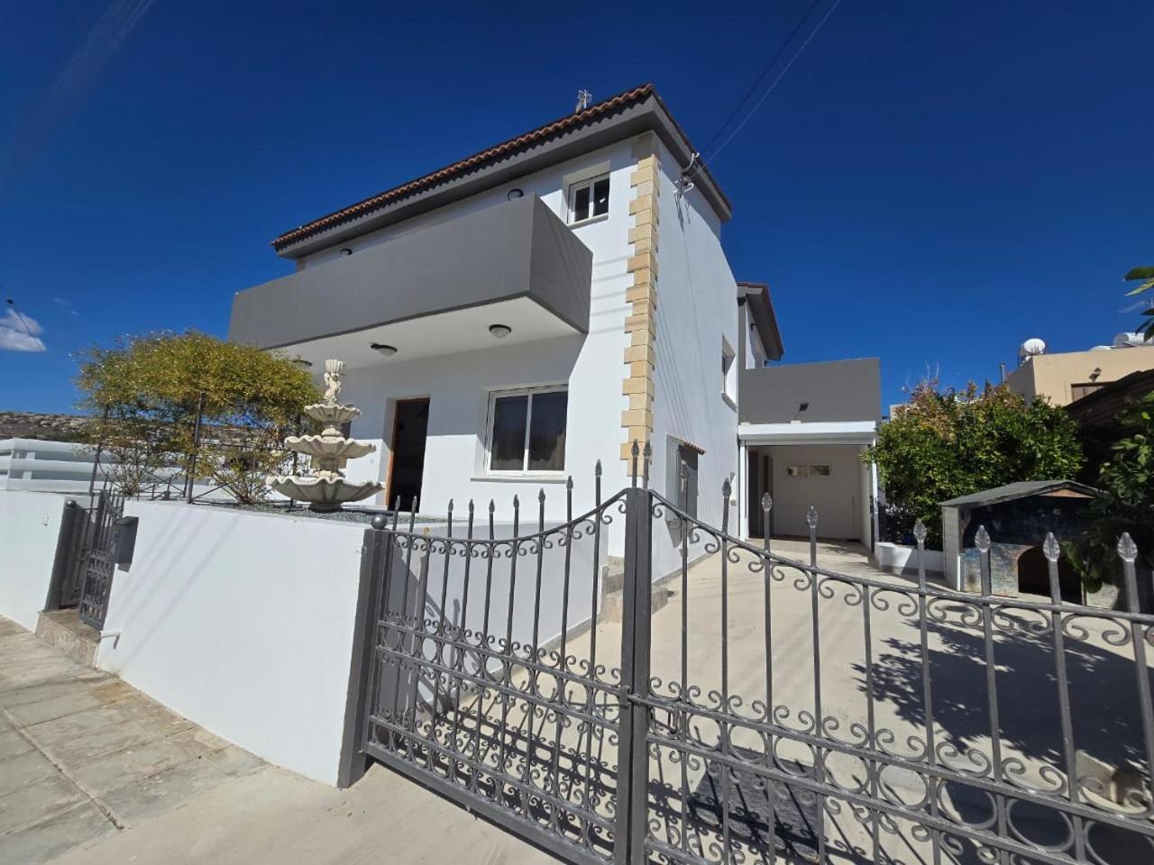 Michael Angelo Villa 파포스 외부 사진